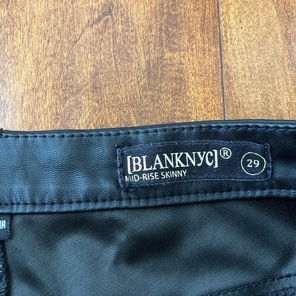 BLANKNYC Women's The Principle Mid Rise Vegan Leather Skinny Pants - Picture 11 of 15